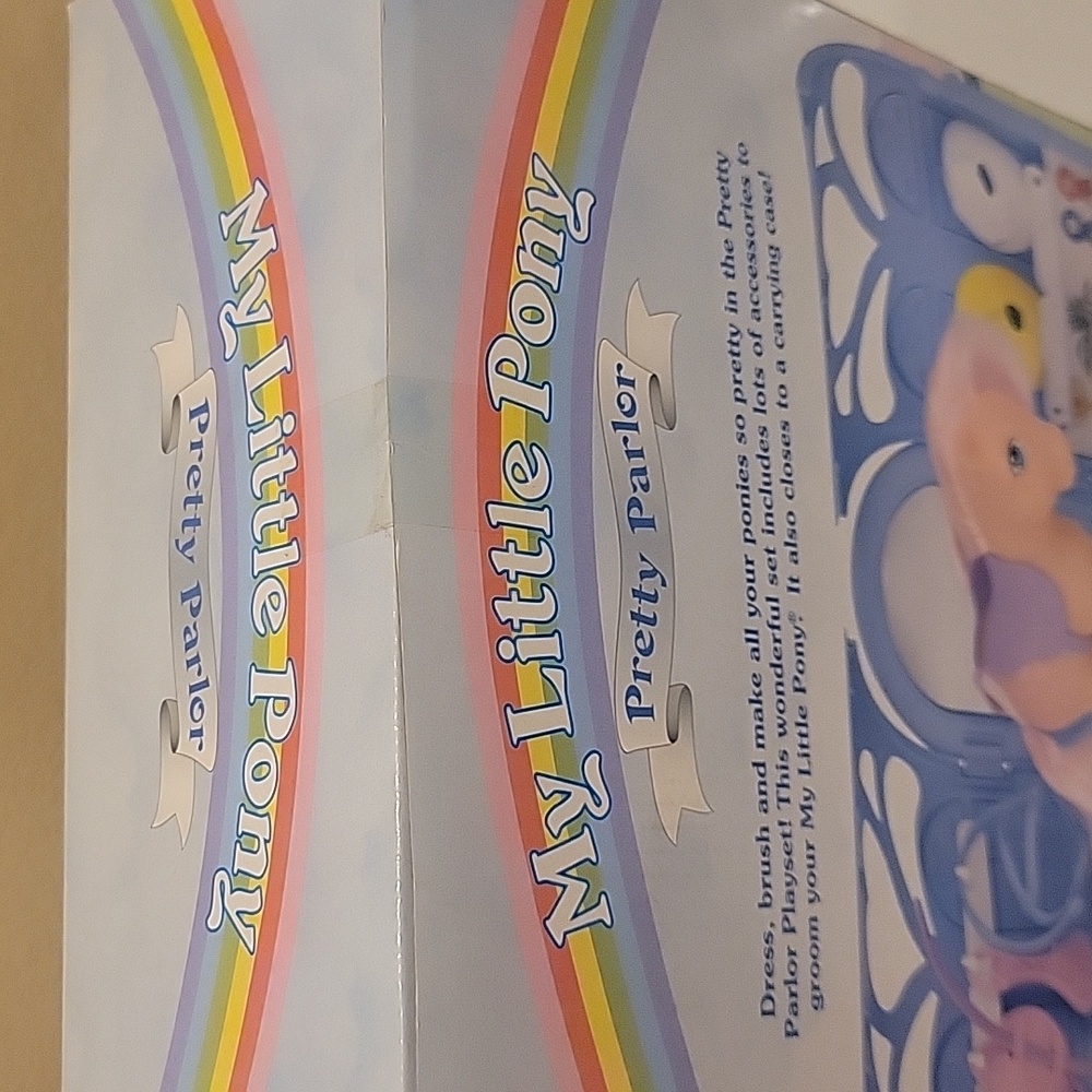 My Little Pony 35th Anniversary Peachy Playset - Picture 8 of 9